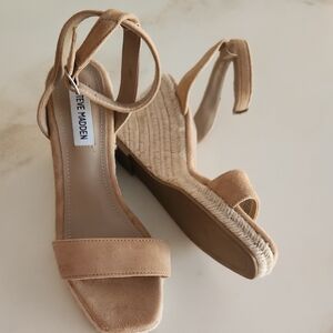 Steve Madden Beige Wedge Sandals..look New!